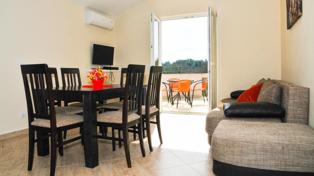 Apartmani Bulajic Tivat Exterior foto