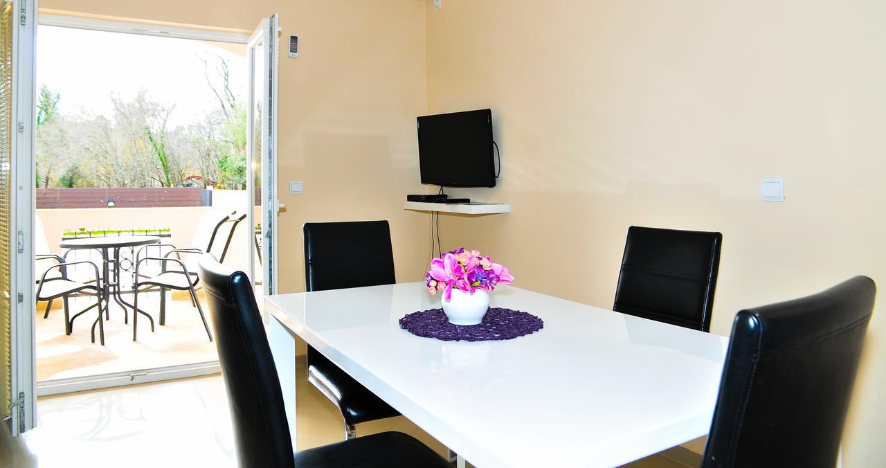 Apartmani Bulajic Tivat Exterior foto